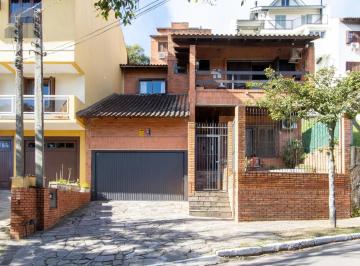 Casa · 235m² · 5 Quartos · 2 Vagas · Casa à venda - em Teresópolis