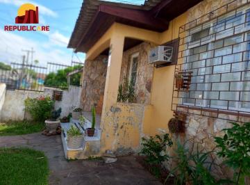 Casa · 150m² · 4 Quartos · 2 Vagas · Duas casas no terreno com 2 vagas de garagem
