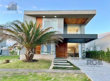 Casa · 280m² · 4 Quartos · 2 Vagas · Casa à venda - no Centro