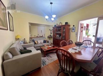 Apartamento · 81m² · 3 Quartos · Apartamento 3 dormitórios com 80m2 no bairro Floresta.