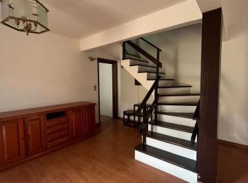 Casa · 220m² · 3 Quartos · 3 Vagas · Casa ampla com potencial residencial e comercial | 220m² | Porto Alegre, Rio Gra