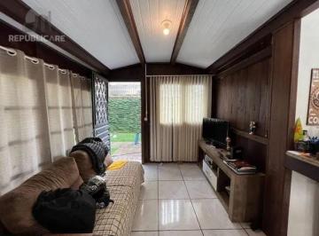 Casa · 100m² · 3 Quartos · Terreno medindo 11 X 39,66 com 2 casas de alvenaria