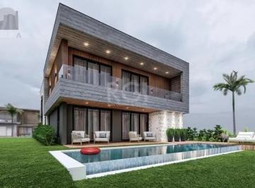 Casa · 441m² · 5 Quartos · 4 Vagas · Casa à venda - no Centro