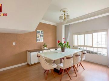 Casa · 175m² · 3 Quartos · 3 Vagas · Casa de 3 dormitórios à venda no Bairro Azenha, Porto Alegre.