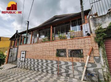 Casa · 200m² · 3 Quartos · 3 Vagas · Casa 3 dormitórios e 3 vagas de garagem.