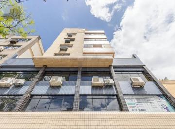Apartamento · 214m² · 4 Quartos · 2 Vagas · Cobertura com 4 quartos, 1 suíte e 2 vagas no bairro Passo da Areia.