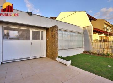 Casa · 250m² · 5 Quartos · 5 Vagas · Casa com Edícula nos fundos, total de 5 dormitórios no Bairro gloria.