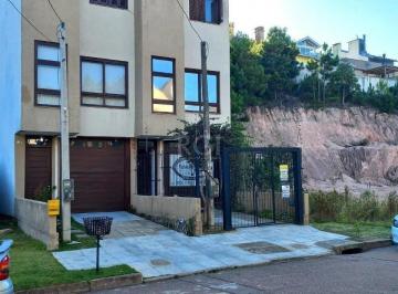 Casa · 179m² · 3 Quartos · 2 Vagas · Sobrado no bairro Aberta dos Morros