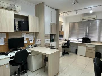 Comercial · 32m² · 1 Quarto · Vende-se sala comercial com 32,1m² – Centro Histórico