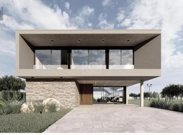 Casa · 293m² · 4 Quartos · 2 Vagas · Casa à venda - em Torres