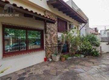 Casa · 300m² · 4 Quartos · 4 Vagas · Casa para Venda de 3 dormitórios 6 vagas no bairro Chácara das Pedras