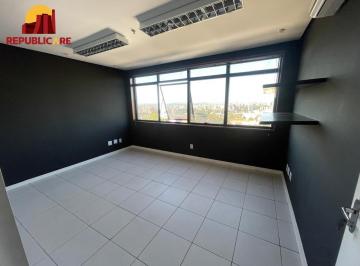Comercial · 43m² · 1 Quarto · 1 Vaga · ala comercial desocupada à venda no coração do bairro Boa Vista, em Porto Alegre