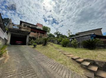 Casa · 122m² · 2 Quartos · 3 Vagas · Casa à venda em Belém Novo – Vista deslumbrante para o Guaíba!