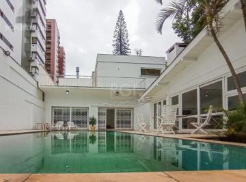 Comercial · 530m² · 4 Vagas · Casa Comercial de Luxo no Centro da Cidade - Oportunidade Única!