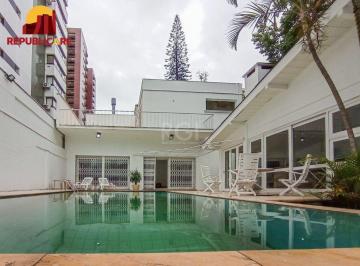 Comercial · 530m² · 4 Vagas · Casa Comercial de Luxo no Centro da Cidade - Oportunidade Única!