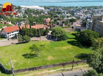 Terreno · 3386m² · Excelente terreno à venda em Porto Alegre, localizado na Rua Correa Lima,