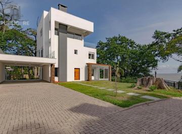 Casa · 336m² · 3 Quartos · 4 Vagas · Viva o Privilégio de Ter o Guaíba como Quintal