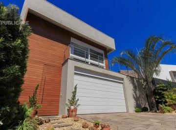 Casa · 354m² · 4 Quartos · 2 Vagas · Casa dos Sonhos em Condomínio Fechado – Conforto, Estilo e Lazer Completo!