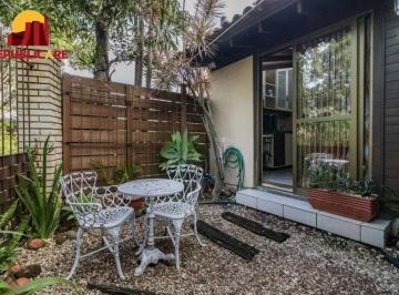 Casa · 101m² · 3 Quartos · 2 Vagas · Casa em condomínio fechado com 3 dormitórios suíte  e lazer completo 101m²