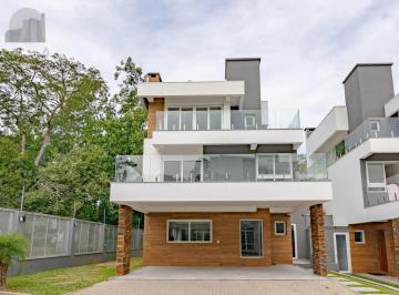 Casa · 300m² · 3 Quartos · 4 Vagas · Viva o Privilégio de Ter o Guaíba como Quintal