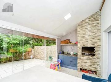 Casa · 108m² · 3 Quartos · 2 Vagas · Casa em Condomínio com 3 Quartos, Piscina, Quintal e 2 Vagas