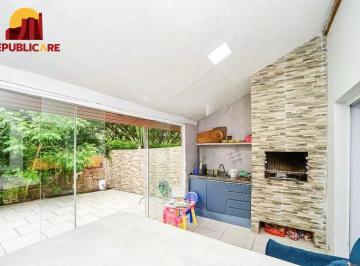 Casa · 108m² · 3 Quartos · 2 Vagas · Casa em Condomínio com 3 Quartos, Piscina, Quintal e 2 Vagas