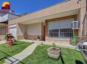 Casa · 126m² · 2 Quartos · 3 Vagas · Casa térrea 2 dorm Zona Sul