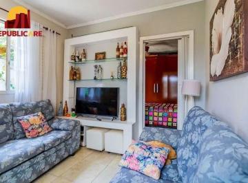 Casa · 90m² · 3 Quartos · 2 Vagas · Casa térrea com 3 dormitórios, amplo pátio e 2 vagas de garagem cobertas.