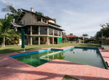 Casa · 491m² · 6 Quartos · 4 Vagas · Casa mobiliada em condomínio