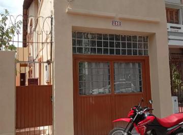 Casa · 178m² · 4 Quartos · 1 Vaga · Ótima Casa com 4 Dormitórios no Bairro Cidade Baixa