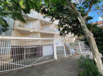 Apartamento · 72m² · 2 Quartos · Apartamento térreo de 2 dormitórios no bairro Moinhos de Vento