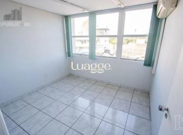 Comercial · 23m² · 1 Quarto · 1 Vaga · Sala comercial com 22m² de área privativa, frente, piso cerâmico, equipada com l