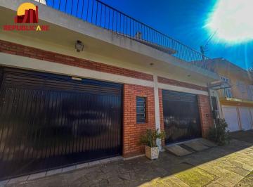 Casa · 233m² · 3 Quartos · 3 Vagas · Casa 3 Dormitórios com Suíte à Venda na Vila Nova em Porto Alegre