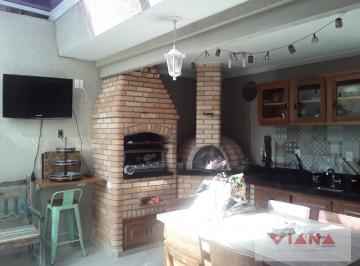 Casa · 319m² · 4 Quartos · 5 Vagas · Viva em Grande Estilo: Amplo Sobrado Te Espera em Vila Gonçalves em São Berna...