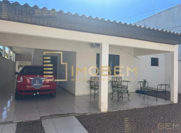 Casa · 170m² · 3 Quartos · 2 Vagas · Casa à venda em Sinop-MT: 3 quartos, 1 suíte, 1 banheiro, 2 vagas de garagem, 170m² no Jardim das Or