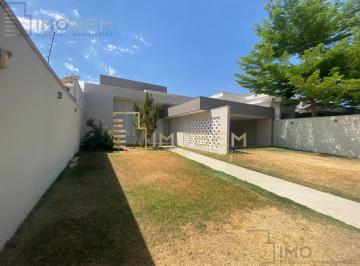 Casa · 247m² · 3 Quartos · 6 Vagas · Imperdível! Casa à venda em Sinop-MT, Jardim Maringá: 3 quartos, 1 suíte, 2 salas, 3 banheiros, 6 va
