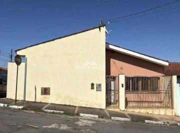 Casa · 3 Quartos · 3 Vagas · Casa  Jardim três rosas