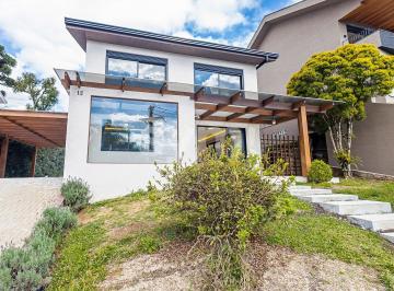 Casa · 340m² · 4 Quartos · Casa à venda - em Santa Felicidade
