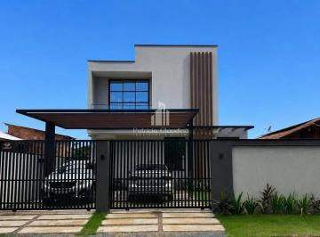 Casa · 190m² · 3 Quartos · 2 Vagas · Sobrado De Alto Padrão Mobiliado Com Piscina