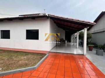 Casa · 218m² · 4 Quartos · 3 Vagas · Casa 4/4, sendo 1 suíte, 218 m² - 906 sul (Arse 92) - Palmas/TO