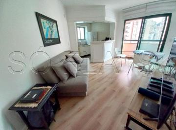 Apartamento · 39m² · 1 Quarto · 1 Vaga · Flat lindamente decorado no Itaim para locação, prox as Avs. 9 de Julho e Faria Lima