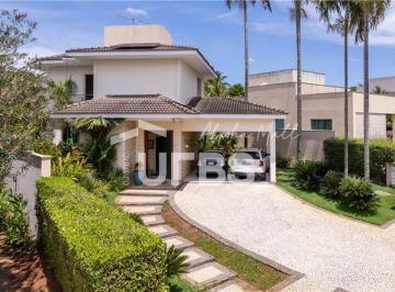 Casa · 340m² · 4 Quartos · 2 Vagas · Sobrado à venda no Alphaville Goiás