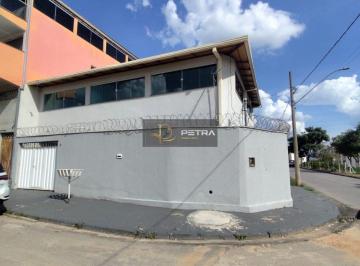 Casa · 107m² · 3 Quartos · Casa à venda - em Monte Verde