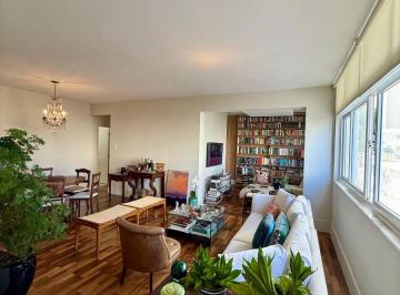Apartamento de 2 quartos, Salvador · Barra | 155m² | 3/4 com suíte + sala de TV | Nascente | 1 vaga | A poucos passos do mar
