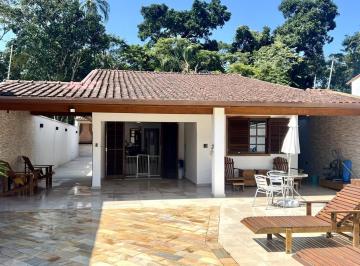 Casa · 146m² · 3 Quartos · 3 Vagas · Casa com Jacuzzi e Área Gourmet Completa | 3 Dormitórios em Terreno de 400m²
