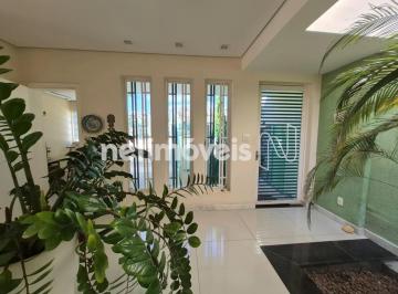 Casa · 280m² · 3 Quartos · 3 Vagas · Casa diferenciada no Cachoeirinha com suite e hidromassagem