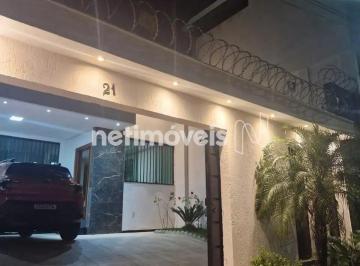 Casa · 180m² · 3 Quartos · 2 Vagas · Casa em Sarzedo
