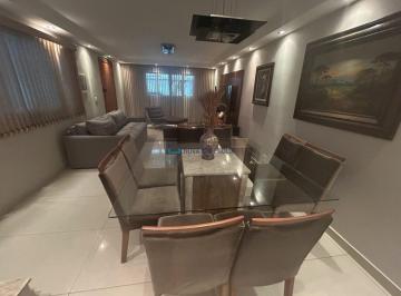 Casa · 122m² · 3 Quartos · 2 Vagas · Casa com 3 suítes, escritório, closet e quintal para até 4 carros.