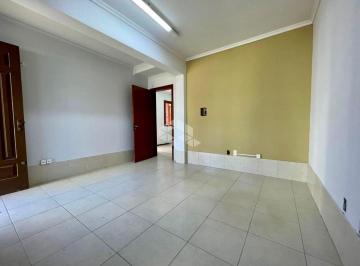 Apartamento · 49m² · 1 Quarto · Apartamento térreo com acesso direto para a rua, 1 dormitório e localização próxima ao Arco da UFSM.