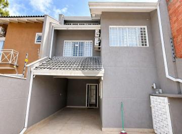 Casa · 118m² · 3 Quartos · 3 Vagas · Sobrado Triplex no Guabirotuba | Suíte com Closet e Espaço Gourmet